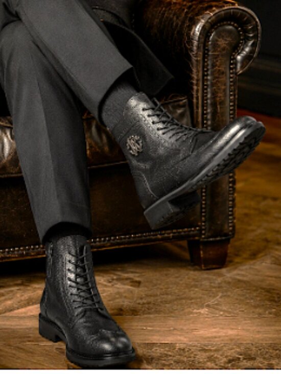 new Roberto Cavalli ankle men’s boots / black Genuine leather metal logo main image 5